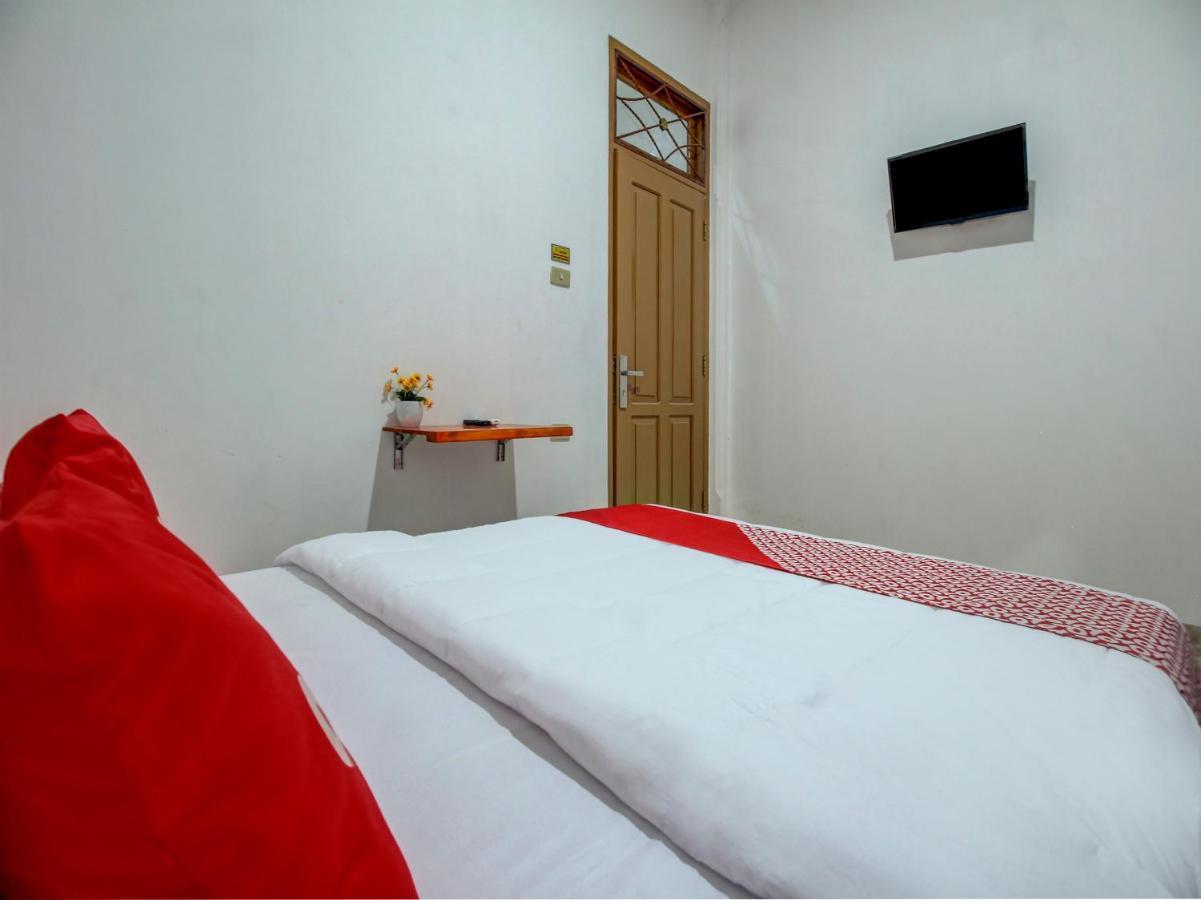 Super Oyo 90224 Palembang Residence Luaran gambar