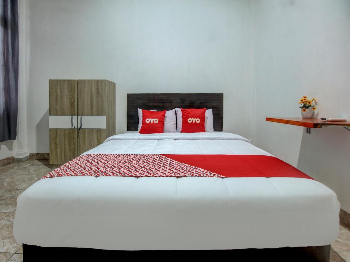 Super Oyo 90224 Palembang Residence Luaran gambar