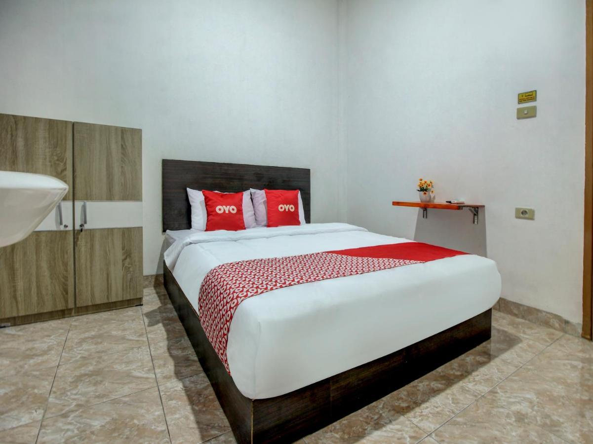 Super Oyo 90224 Palembang Residence Luaran gambar