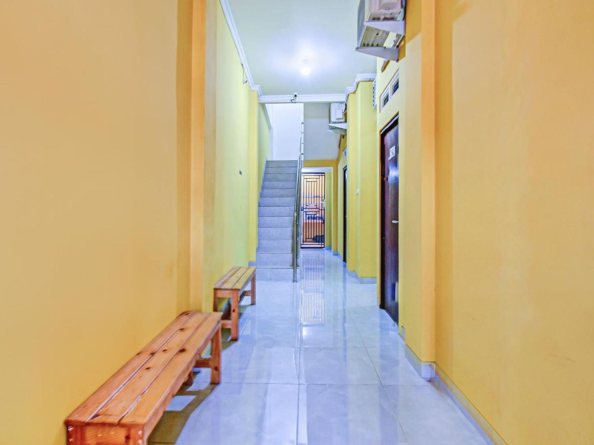 Super Oyo 90224 Palembang Residence Luaran gambar