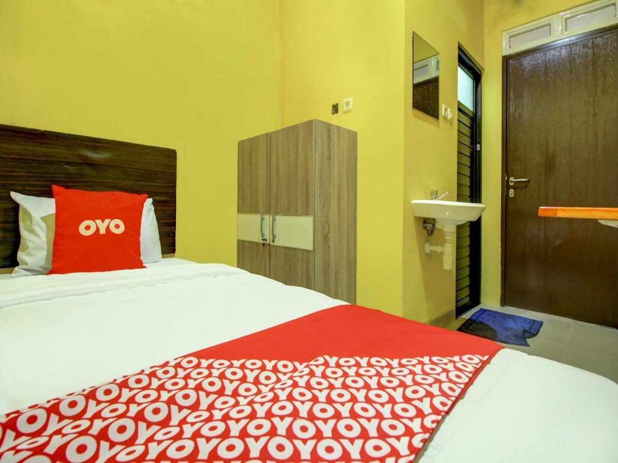 Super Oyo 90224 Palembang Residence Luaran gambar