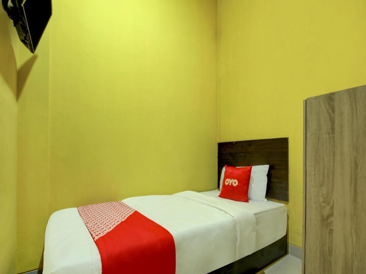 Super Oyo 90224 Palembang Residence Luaran gambar